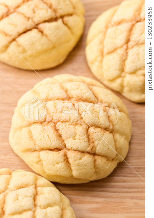 Melon bread 130233958