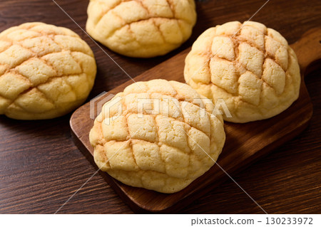 哈密瓜麵包 哈密瓜麵包 130233972