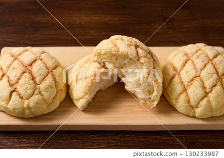 哈密瓜麵包 哈密瓜麵包 130233987