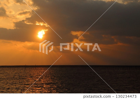 大牟田市、有明海、海苔田、除夕黃昏、 大牟田市、有明海、海苔田、除夕黃昏、 130234473