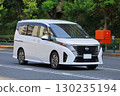 white minivan 130235194