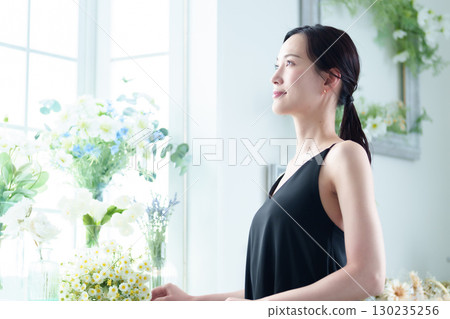 女性美容花卉乾燥花 女性美容花卉乾燥花 130235256