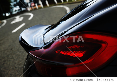 黑色敞篷車和 981 的魅力 130235570