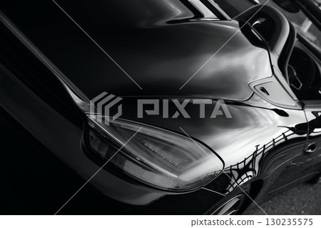 黑色敞篷車和 981 的魅力 130235575