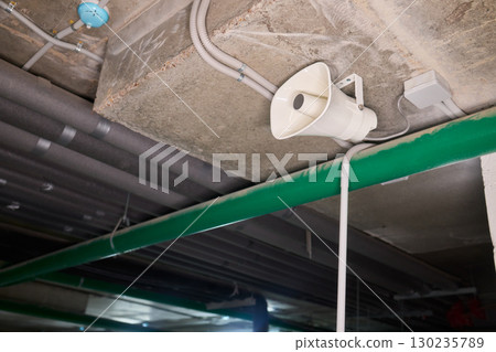 Emergency Speaker System Used in Industries for Effective Alerts and Danger Avoidance 130235789