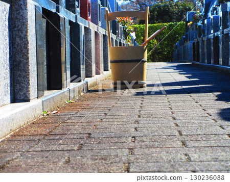 Scenery of a graveyard with a tub 130236088