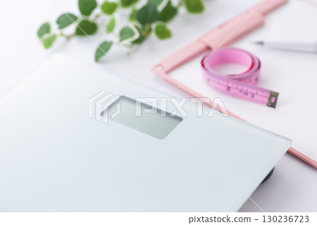 Health meters (weighing scales) and scales 130236723