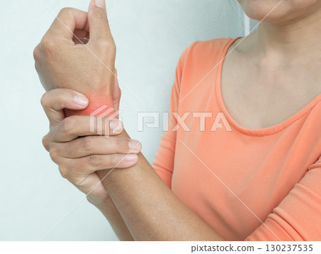Pain Wrist hand Woman Chronic Join Injury Muscle sprain Inflammation Nerve Finger Ache Orthopedic Bone, Ache Arm Hurt Tendon Sprain, Problem Female work Office Business, Concept Unhealthy Medical. Pain Wrist hand Woman Chronic Join Injury Muscle sprain Inflammation Nerve Finger Ache Orthopedic Bone, Ache Arm Hurt Tendon Sprain, Problem Female work Office Business, Concept Unhealthy Medical. 130237535