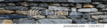 不規則堆砌的石牆 不規則堆砌的石牆 130240117