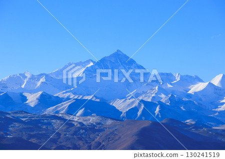 Mount Everest landscape in tibet, China 130241519