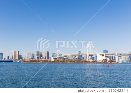 從Odaiba海灘公園的彩虹橋 130242244