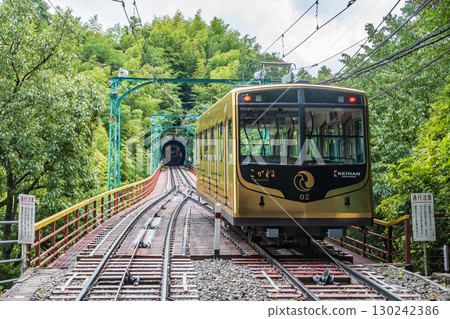 Iwashimizu Hachimangu Shrine Approach Cable Car, Yawata City, Kyoto Prefecture 130242386