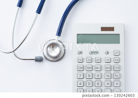 聽診器和計算器 130242603