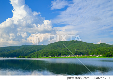 盛夏的木崎湖【大町市】 盛夏的木崎湖【大町市】 130243795
