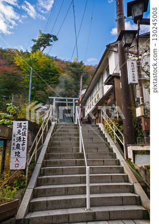 Ikaho Onsen in autumn, the approach to Ikaho Shrine, Shibukawa City, Gunma Prefecture 130245008