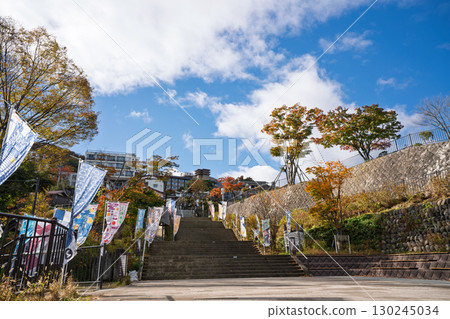 秋季的伊香保溫泉，石階入口，群馬縣澀川市 130245034