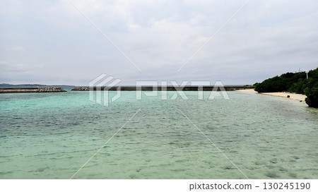 沖繩縣八重山群島鳩間島港口海景 130245190