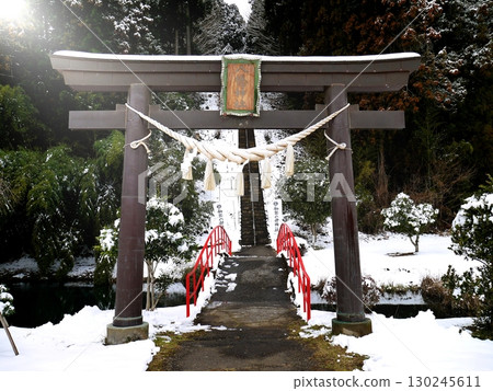 冬季的坪沼八幡神社之路 130245611