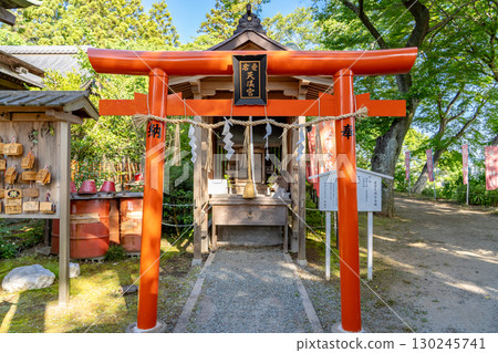 愛宕天滿宮(天神先生)是仙臺本宮愛宕神社境內的一座神社 愛宕天滿宮(天神先生)是仙臺本宮愛宕神社境內的一座神社 130245741