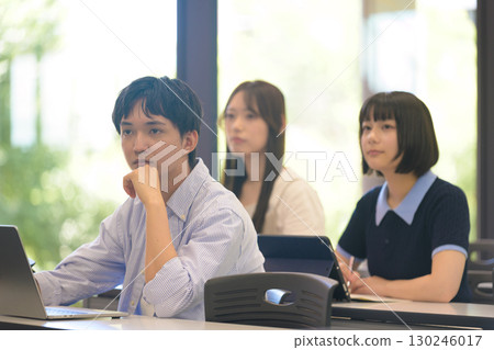 大學形象 大學形象 130246017