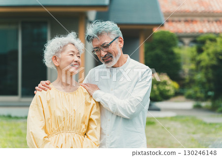 Senior couple Senior couple 130246148