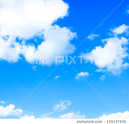 藍天白雲的簡單風景 130247456