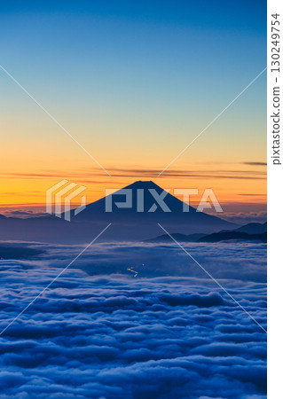 A lonely morning at Takachi [Great Sea of Clouds] 130249754