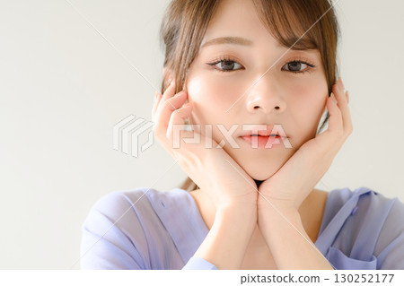 優雅的女人肖像 130252177