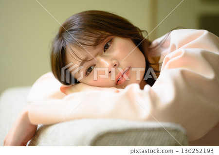 悲傷的肖像 130252193