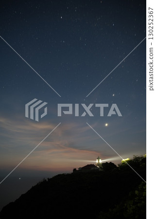 島根縣松江市黎明前的美保關燈塔 島根縣松江市黎明前的美保關燈塔 130252367