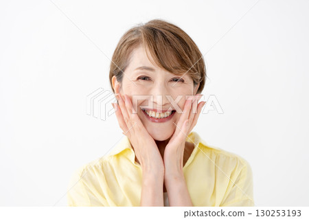 中年女子肖像 130253193