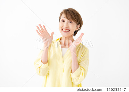中年婦女肖像驚訝 中年婦女肖像驚訝 130253247