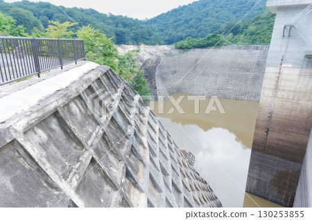 岩沢沢水壩乾涸時的景色 130253855
