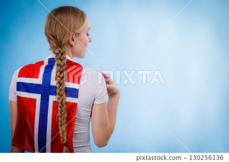 Girl with norwegian flag 130256136