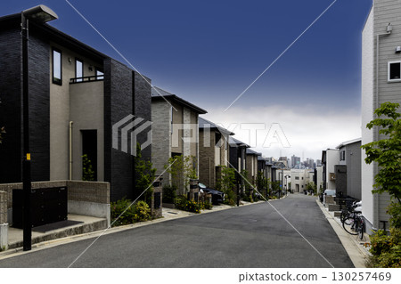 沒有電線桿的住宅區,初夏的風景-3 沒有電線桿的住宅區,初夏的風景-3 130257469