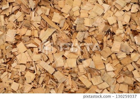 Image of wood chips (stock photo) 130259337
