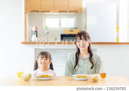 Pasta lunch parent and child Pasta lunch parent and child 130259783