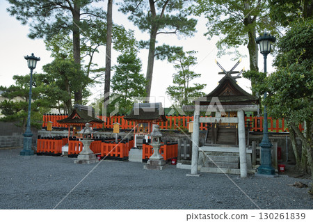 Fushimi Inari Taisha Shrine: Sub-shrine on the Inari Omotesando 1 Fushimi Inari Taisha Shrine: Sub-shrine on the Inari Omotesando 1 130261839