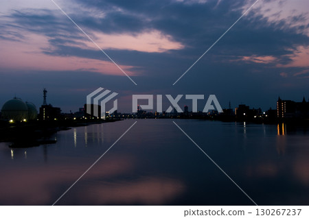 Morning view of the Shinano river 130267237