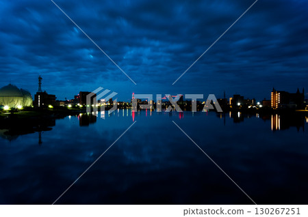 Morning view of the Shinano river 130267251