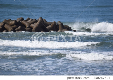 Coastal wave-dissipating block Coastal wave-dissipating block 130267497