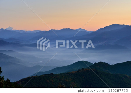 Sea of clouds (fog) of Nakahechi (Kumano Kodo) from Shiomi Pass 130267733