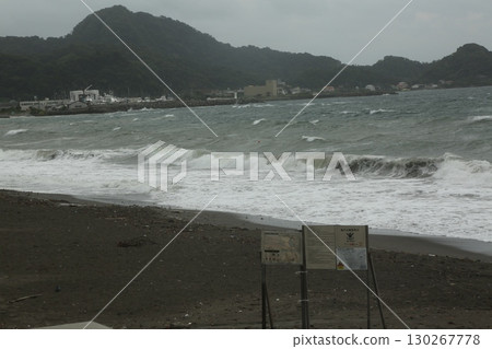 我沿著和田海岸散步 130267778