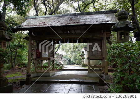 Awashima Shrine Gate, Yonago City, Tottori Prefecture 130269901