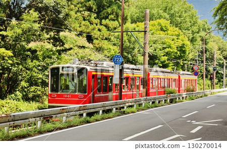 Hakone Tozan Railway running parallel to the national highway 130270014