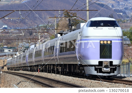 JR東日本E351系列火車 130270018