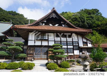 The priest's quarters at Genjuji Temple, a Soto Zen temple in Misaki Town, Okayama Prefecture The priest's quarters at Genjuji Temple, a Soto Zen temple in Misaki Town, Okayama Prefecture 130271742