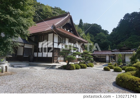 The priest's quarters at Genjuji Temple, a Soto Zen temple in Misaki Town, Okayama Prefecture The priest's quarters at Genjuji Temple, a Soto Zen temple in Misaki Town, Okayama Prefecture 130271743
