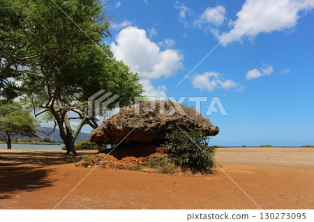 Pohakuranai Balance Rock 130273095