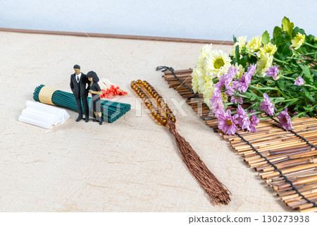 掃墓配件和喪服小娃娃 130273938